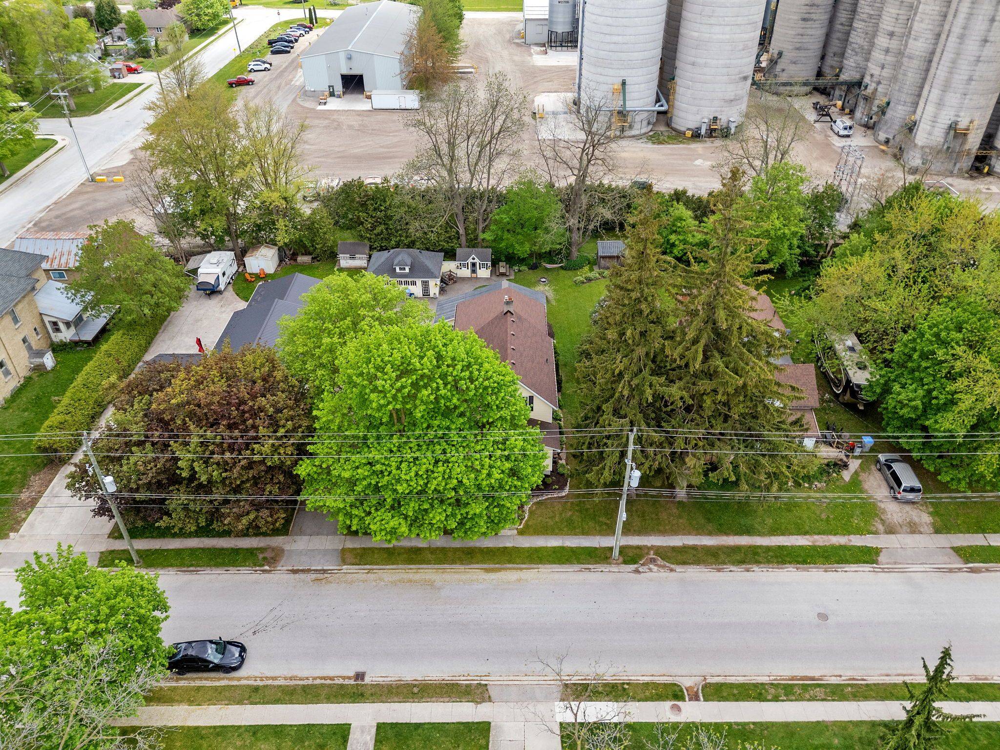 Bluewater, ON N0M 1X0,103 Richmond ST S