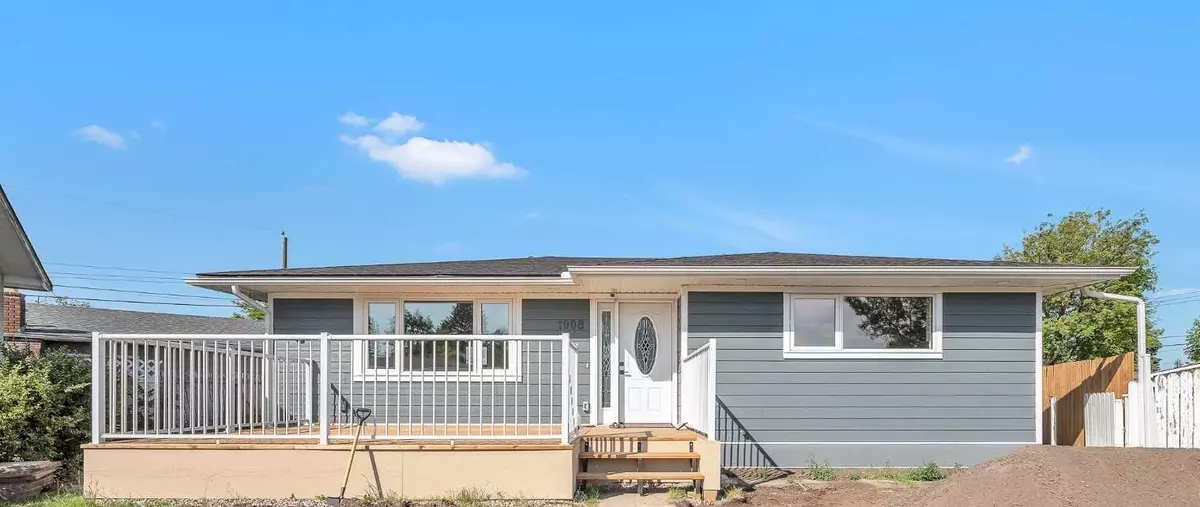 Calgary, AB T2A 1Y5,1008 Riddell PL Southeast
