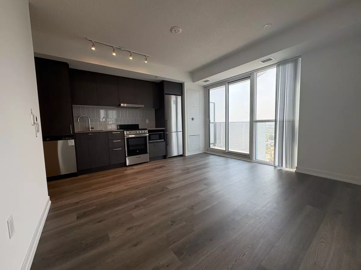 Vaughan, ON L4K 0P9,195 Commerce ST #1111