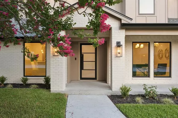 Dallas, TX 75240,13636 Rolling Hills Lane