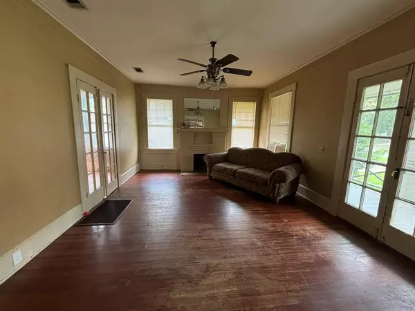 Shreveport, LA 71104,425 Atkins Avenue