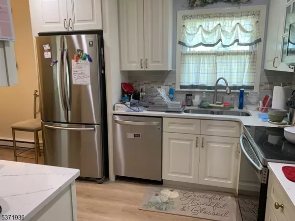 Monroe Twp., NJ 08831,378C Old Nassau Rd #C