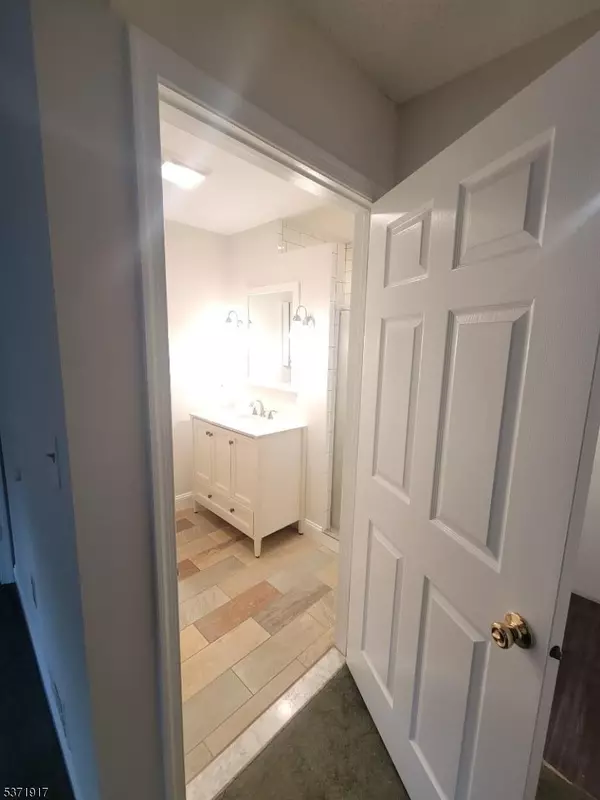 Branchburg Twp., NJ 08876,1607 Breckenridge Dr #1607