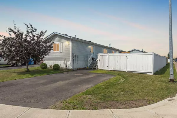 221 Harpe WAY, Fort Mcmurray, AB T9K 2K8