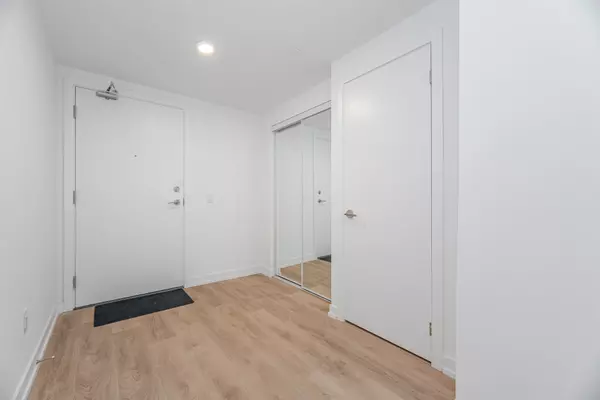 Toronto W05, ON M3K 0E4,1100 Sheppard AVE W #737