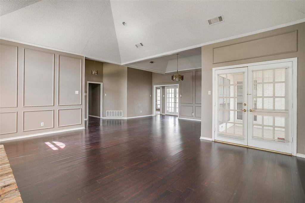 Irving, TX 75063,9017 Rodeo Drive