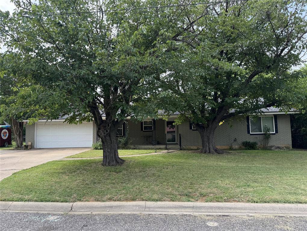 Stephenville, TX 76401,1085 W Park Street