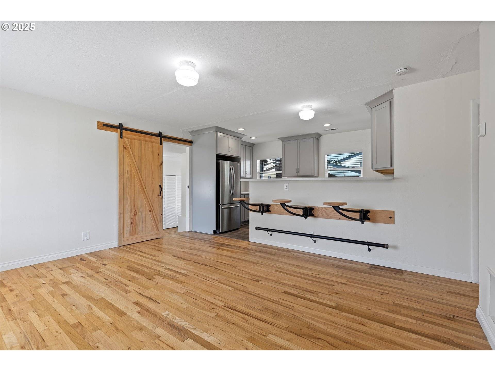 Newberg, OR 97132,1521 E 2ND ST