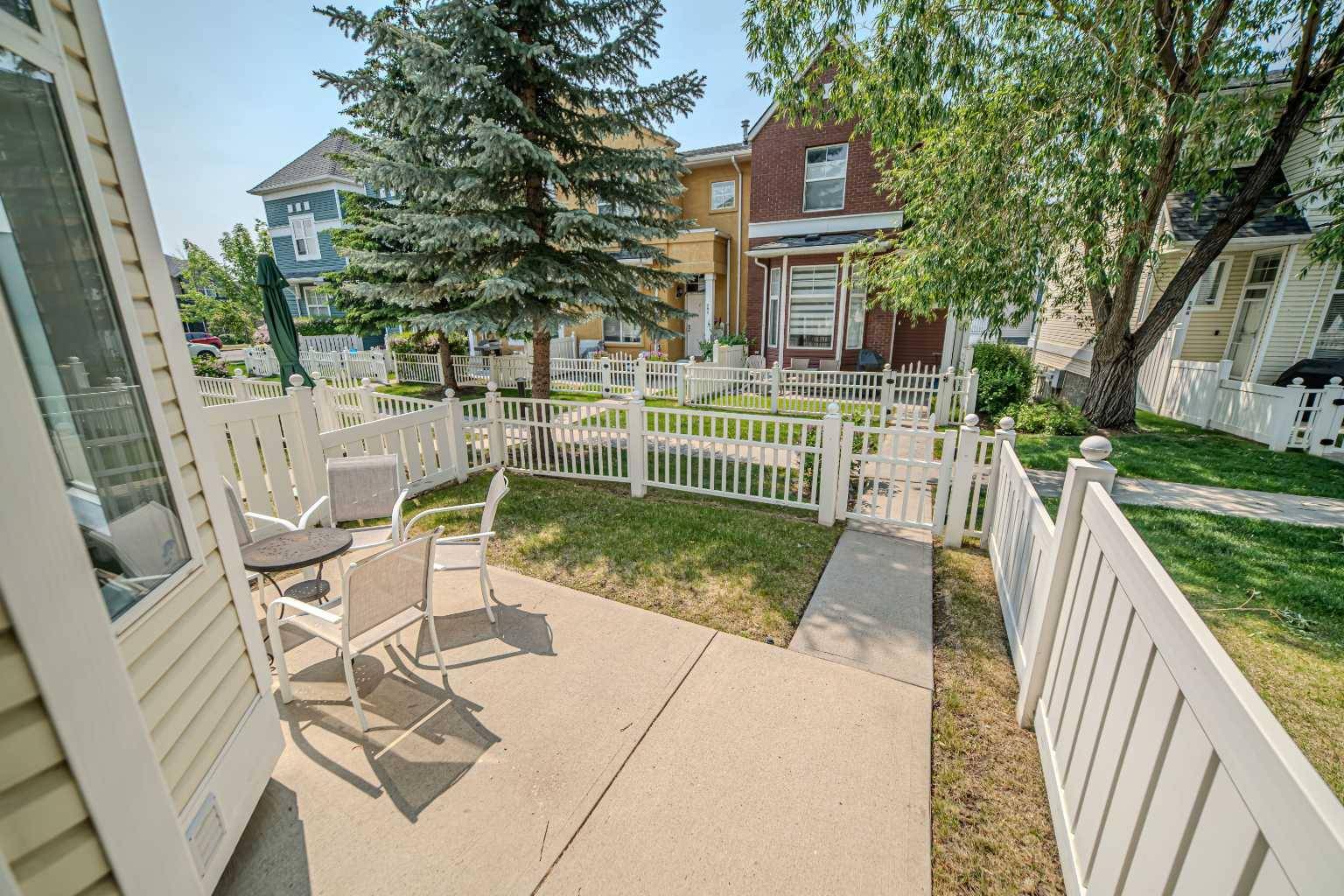 Calgary, AB T2Z 4G3,236 McKenzie Towne Link SE