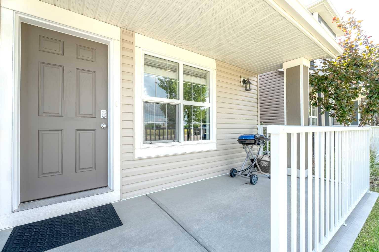 High River, AB T1V 0G8,1407 3 ST SE #17