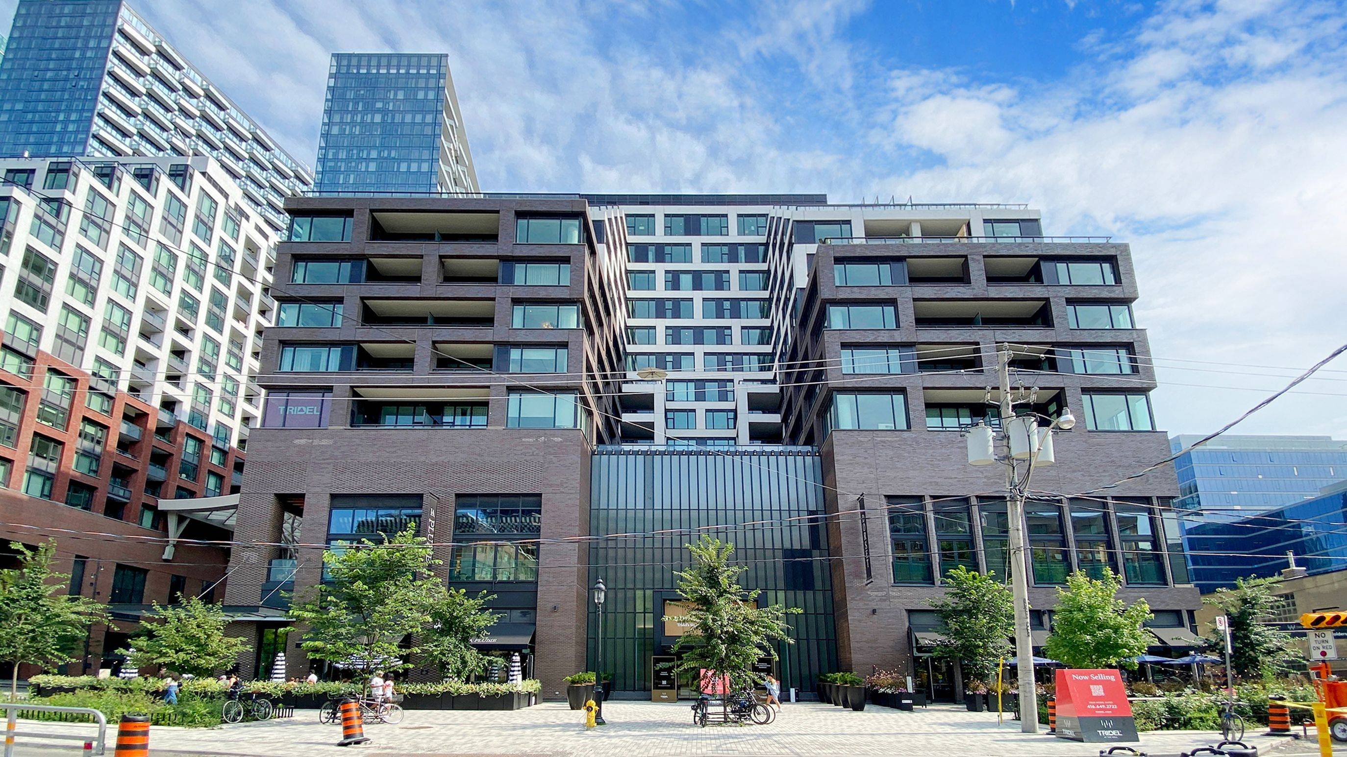 455 Wellington ST W #806, Toronto C01, ON M5V 0V8