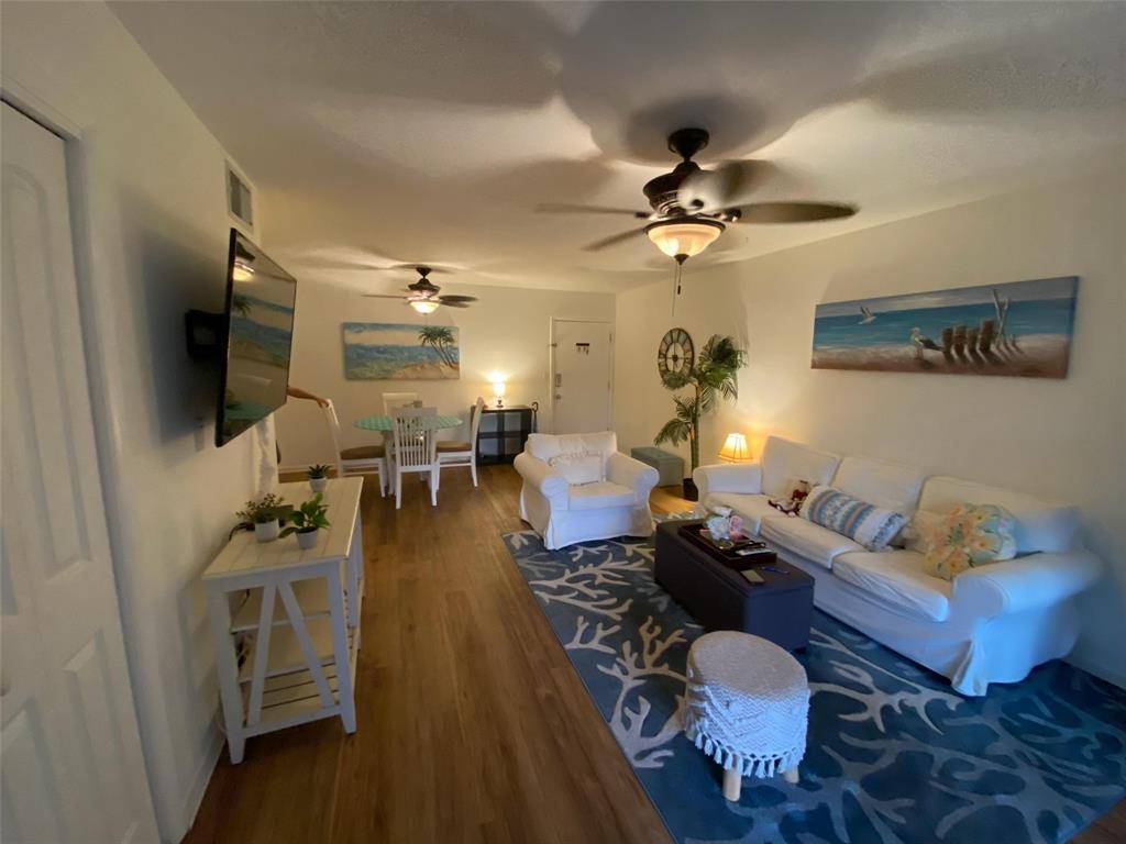3040 NE 16th Ave #107, Oakland Park, FL 33334