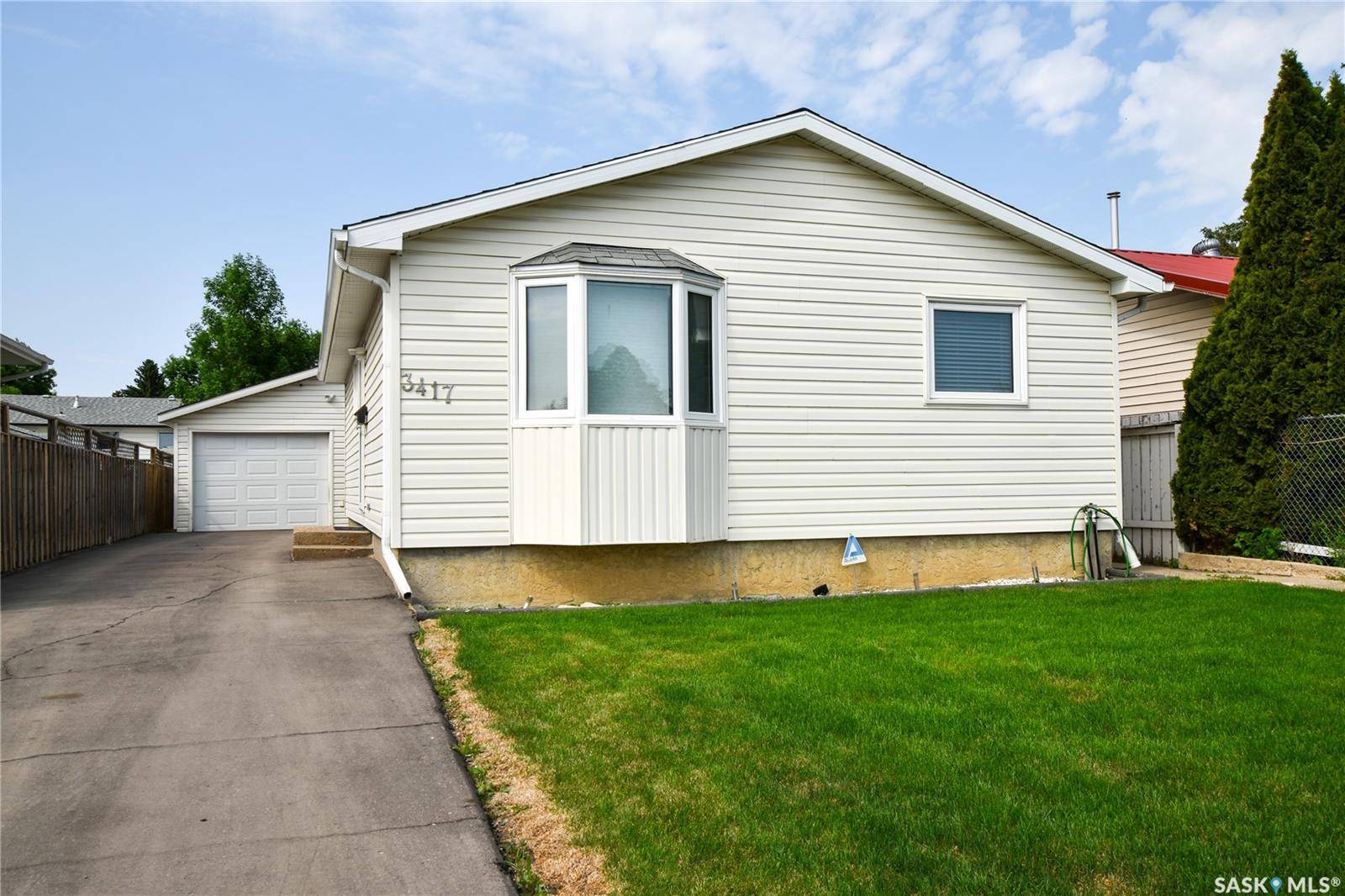 3417 Diefenbaker DRIVE, Saskatoon, SK S7L 4V7