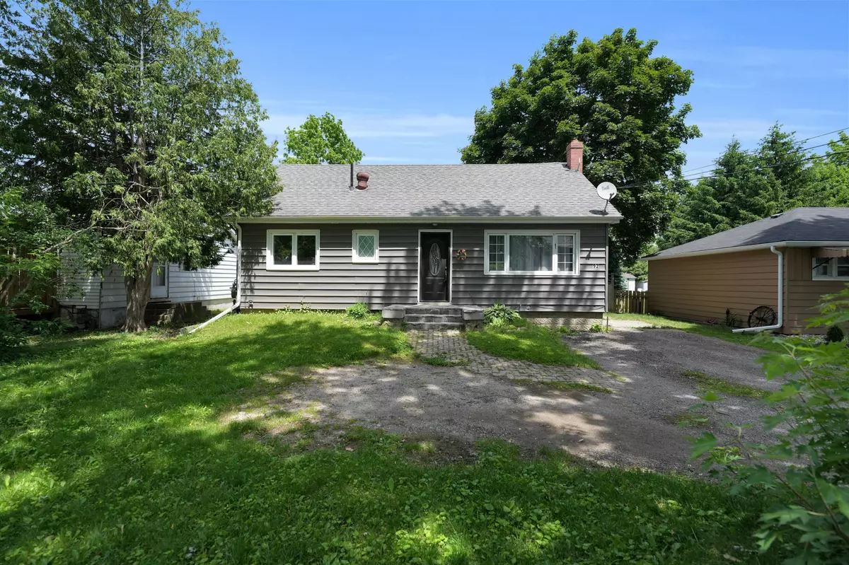 New Tecumseth, ON L9R 1E4,92 Tupper ST W #Main