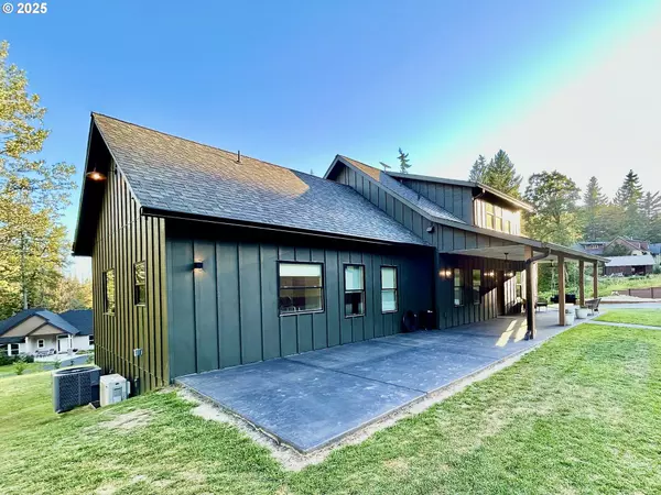 La Center, WA 98629,8704 NE 316th ST