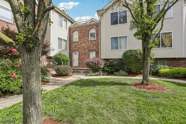 Perth Amboy City, NJ 08861,306 Holly Dr