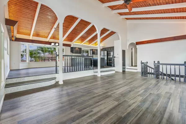 Lihue, HI 96766,2684 APAPANE ST