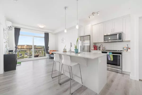 Calgary, AB T2X 4M9,30 Walgrove WALK SE #402
