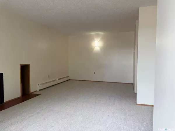 Moose Jaw, SK S6J 1G6,67 Wood Lily DRIVE #416