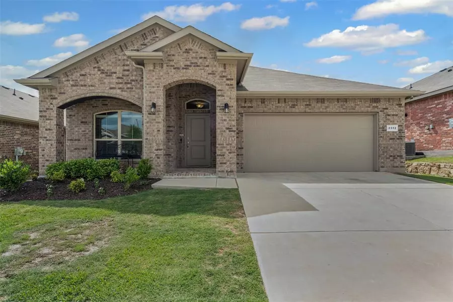 2312 Waggoner Ranch Drive, Weatherford, TX 76087