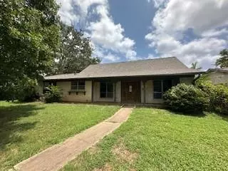 800 Glen Key Street, Denison, TX 75020