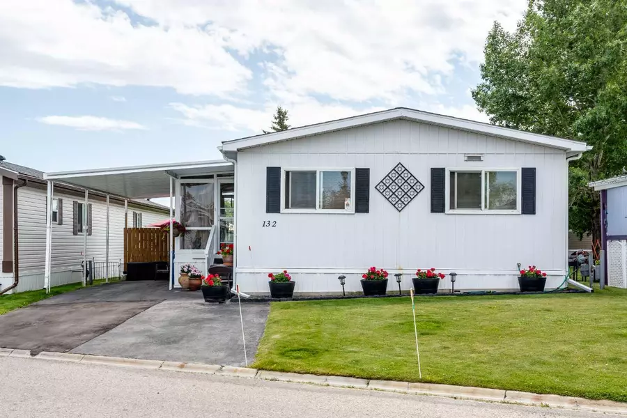 99 Arbour Lake RD Northwest #132, Calgary, AB T3G4E4