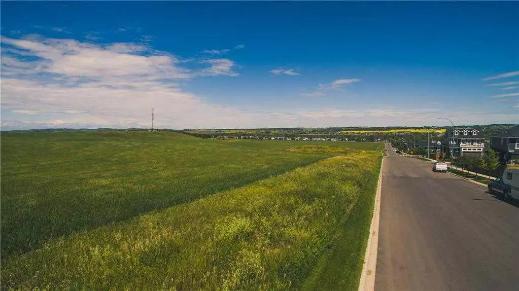 111 Westland Street ST, Okotoks, AB T1S 1A4