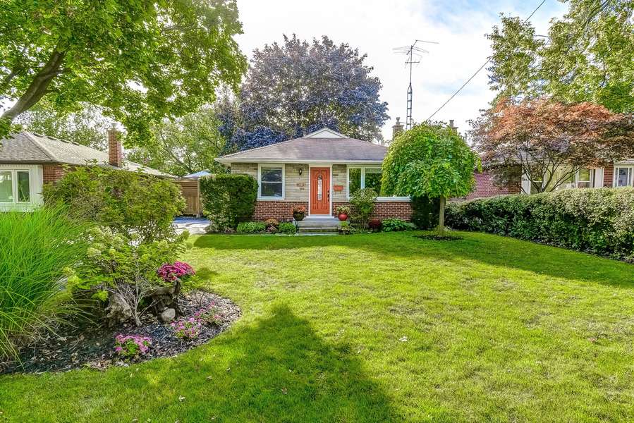 1216 De Quincy CRES, Burlington, ON L7P 1E1