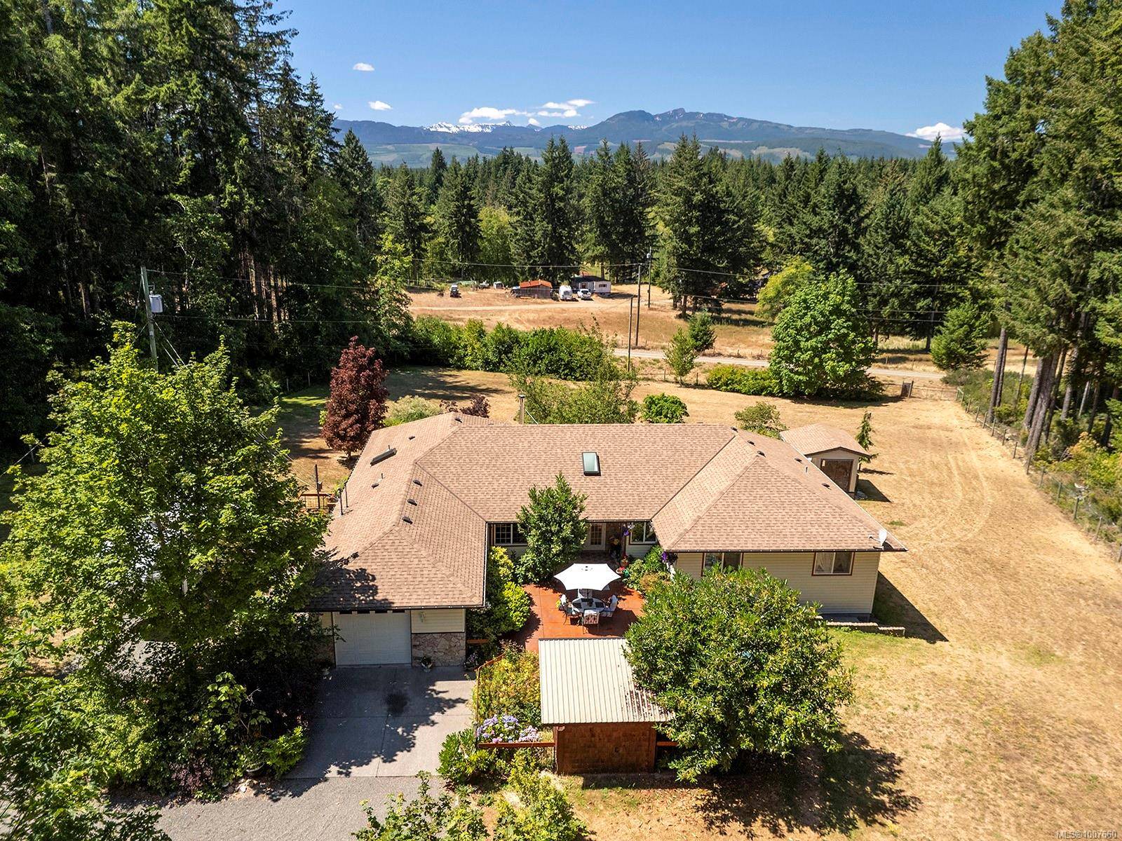 Courtenay, BC V9J 1V3,6411 Bishop Rd