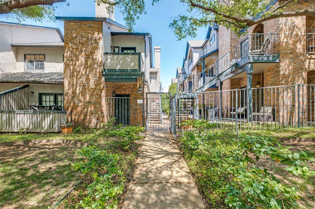 Dallas, TX 75204,4102 Buena Vista Street #3