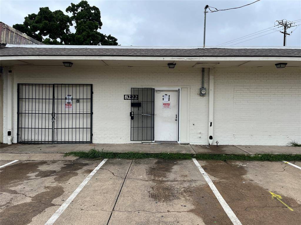 8222 C F Hawn, Dallas, TX 75217