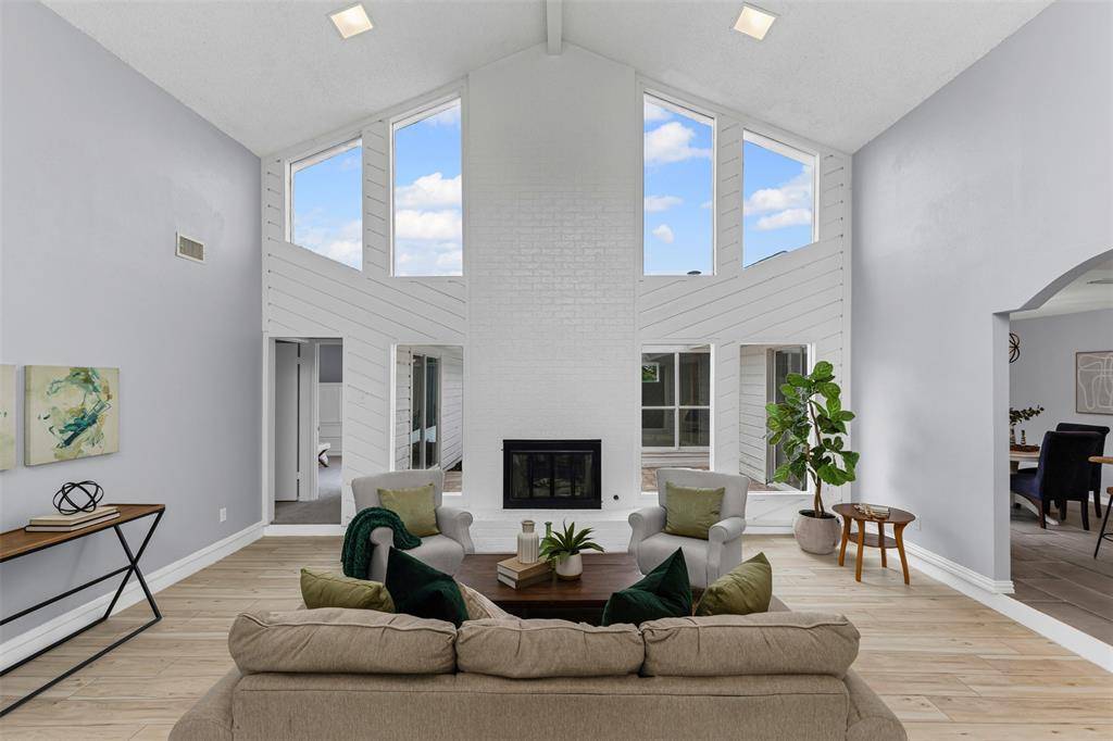 2100 Scarlet Oak Drive, Richardson, TX 75081