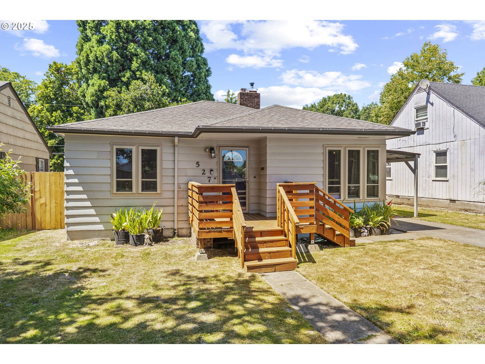 527 25TH AVE, Longview, WA 98632