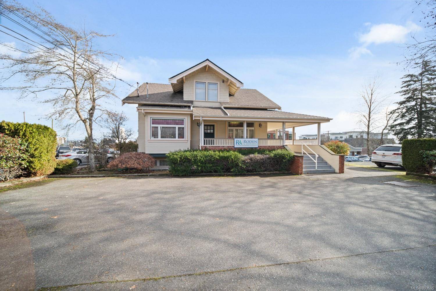348 Wesley St, Nanaimo, BC V9R 2T6