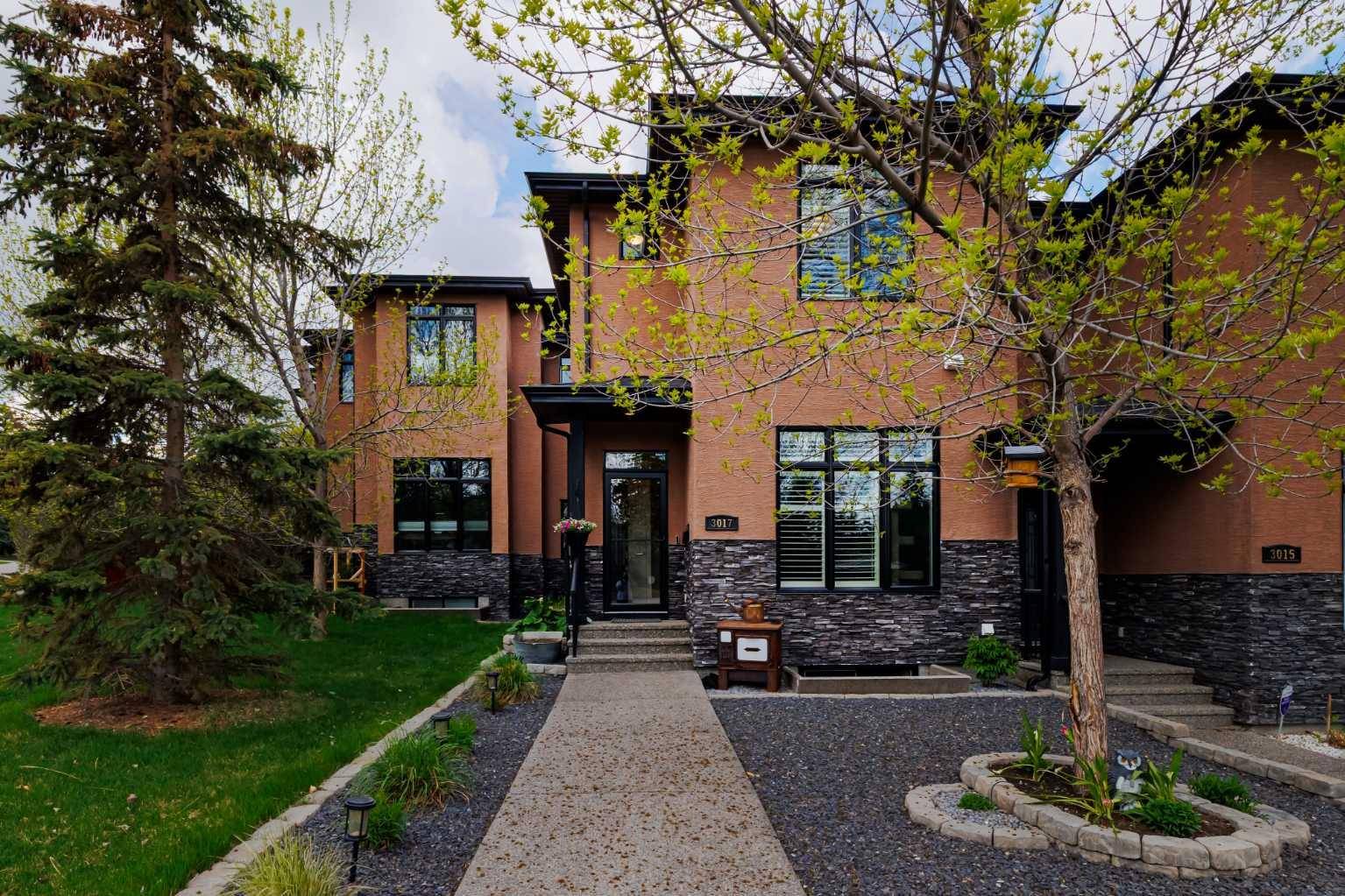 3017 26 ST Southwest, Calgary, AB T3E 2B3