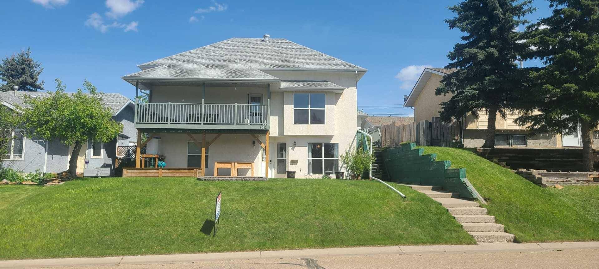 Ponoka, AB T4J 1B7,4013 45 street
