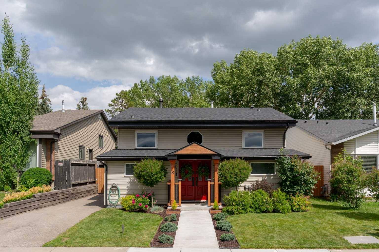 8 Marquis PL SE, Airdrie, AB T4A 1Y1