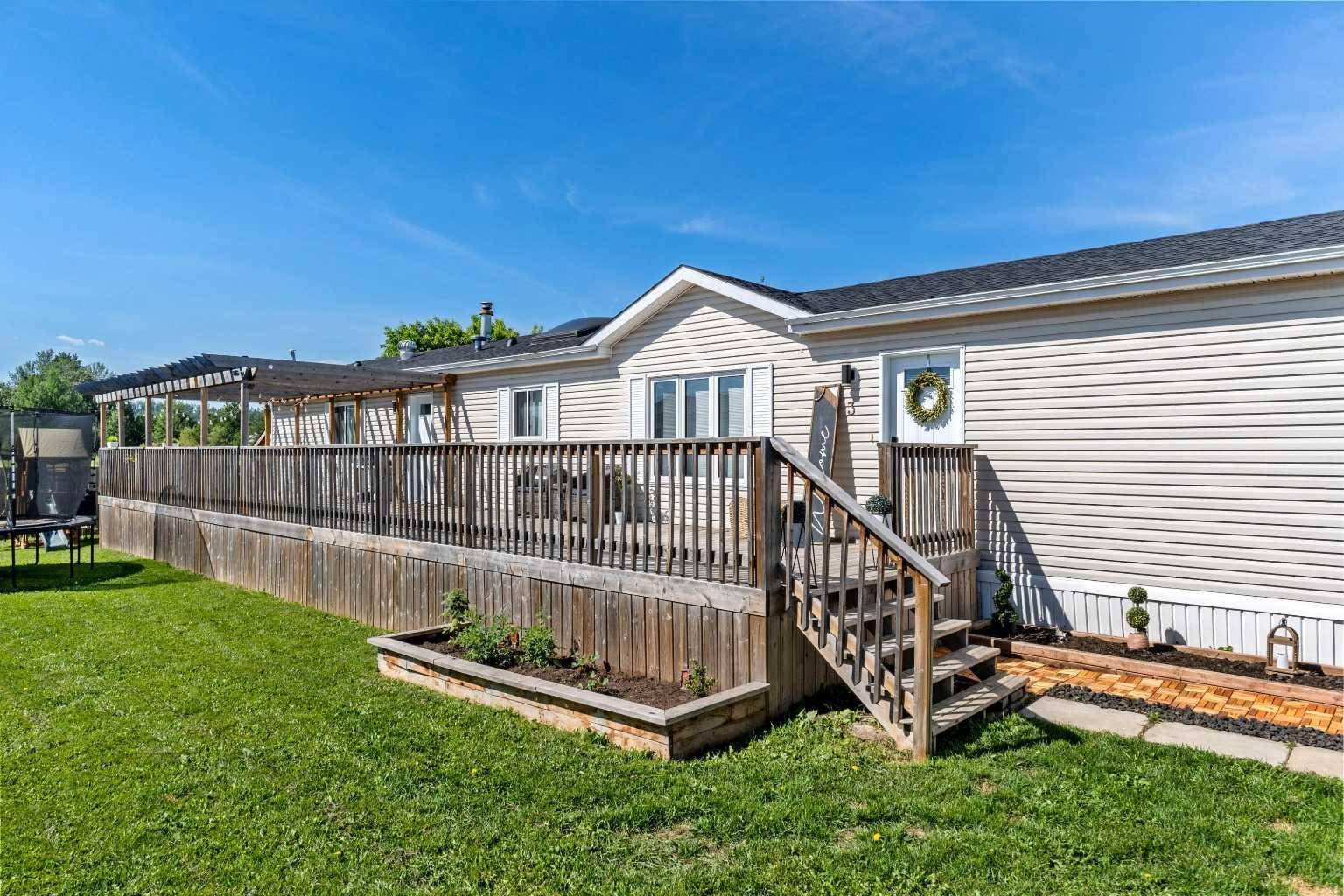 3 Karlzen CT, Whitecourt, AB T7S 1T7