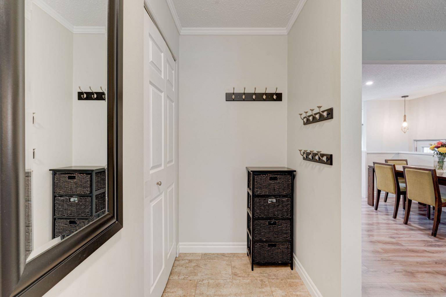 Calgary, AB T3A 0P4,4816 Verona DR NW