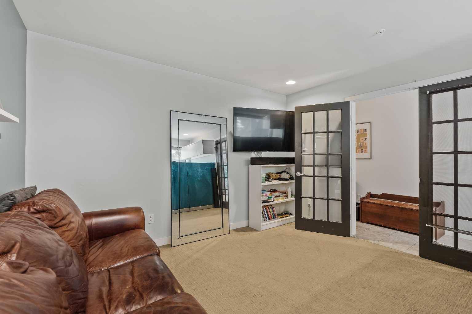 Calgary, AB T2T 3M9,1720 12 ST SW #105