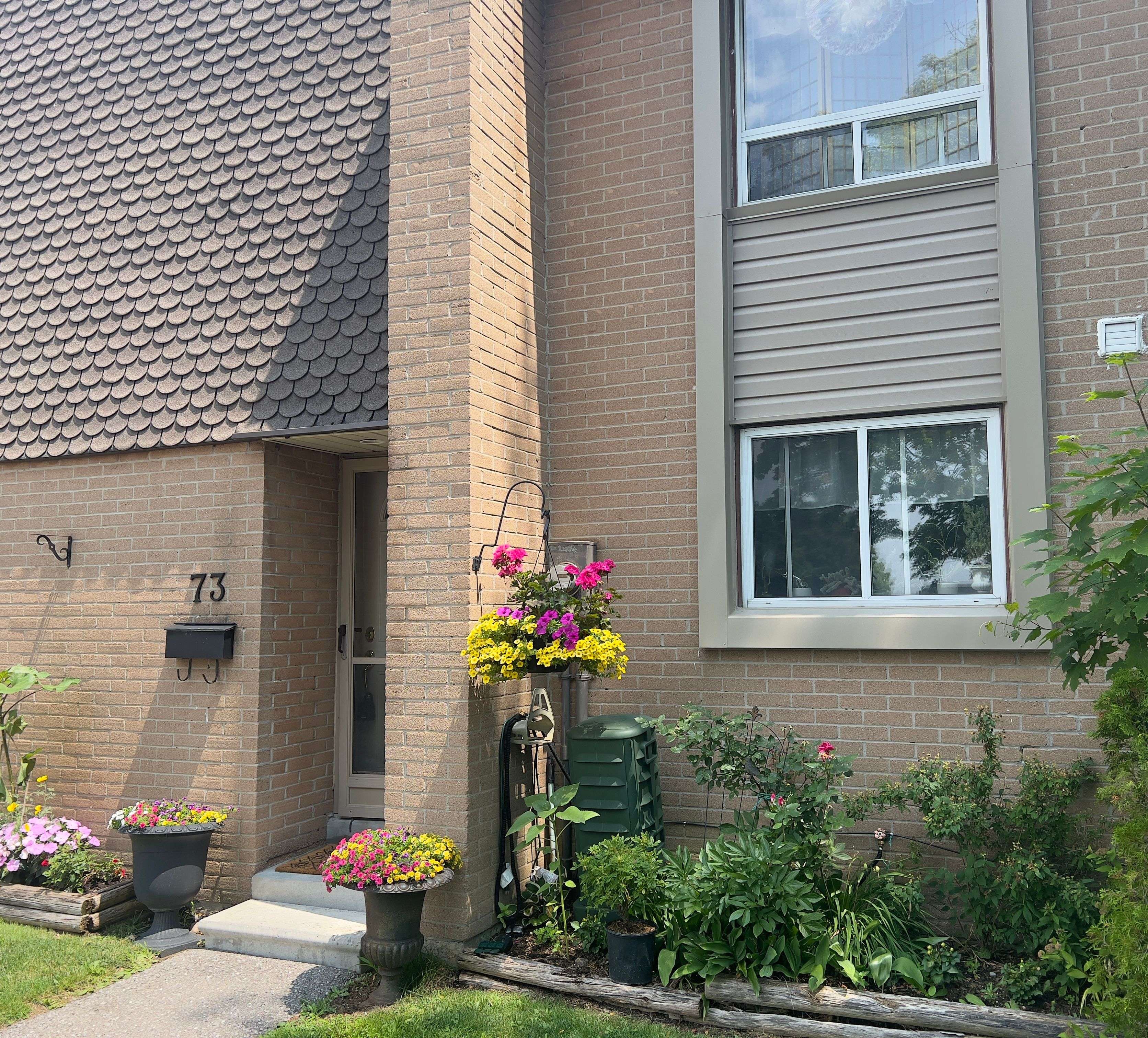 1235 Radom ST #73, Pickering, ON L1W 1J3