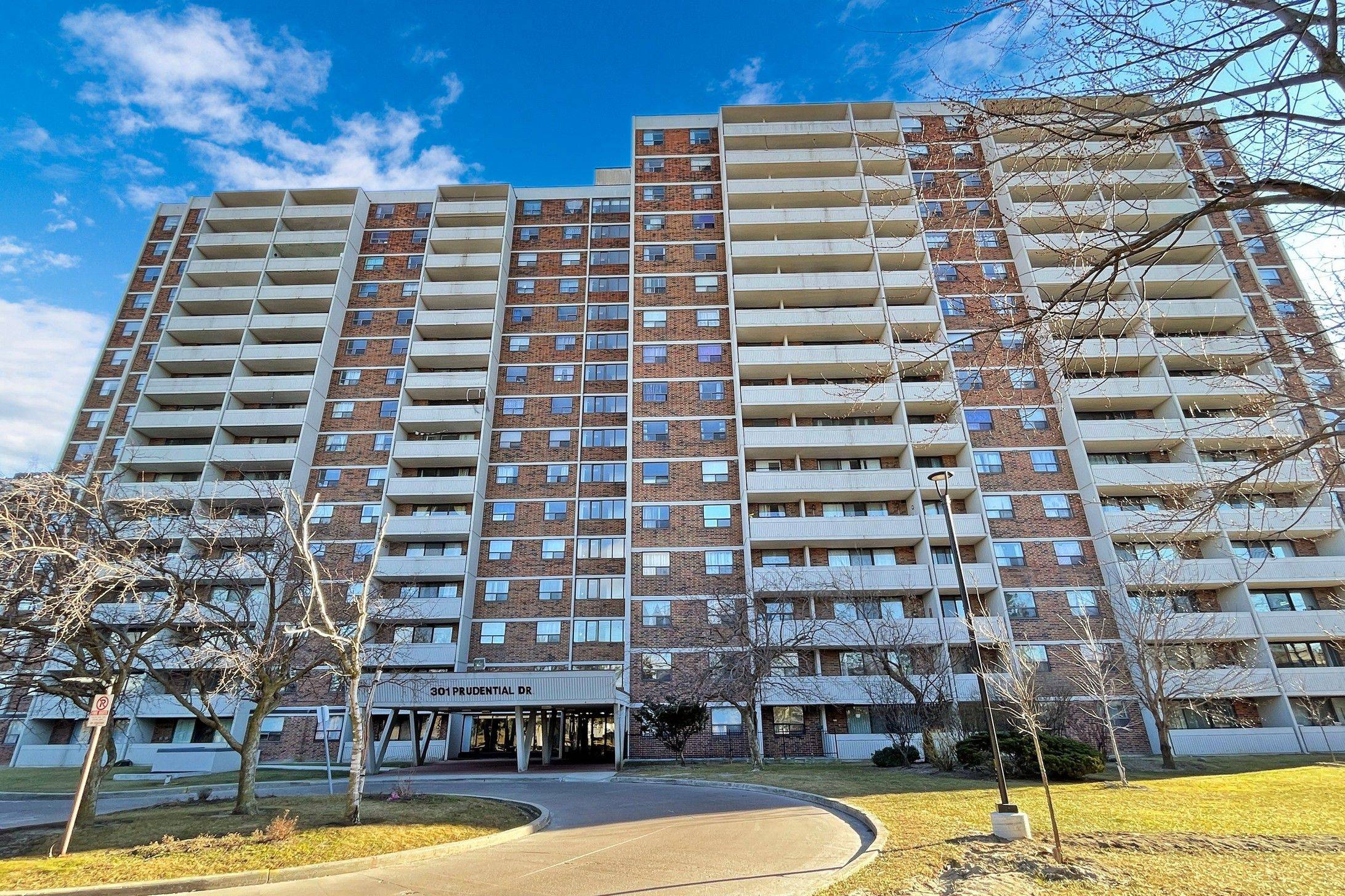301 Prudential DR #1111, Toronto E04, ON M1P 4V3