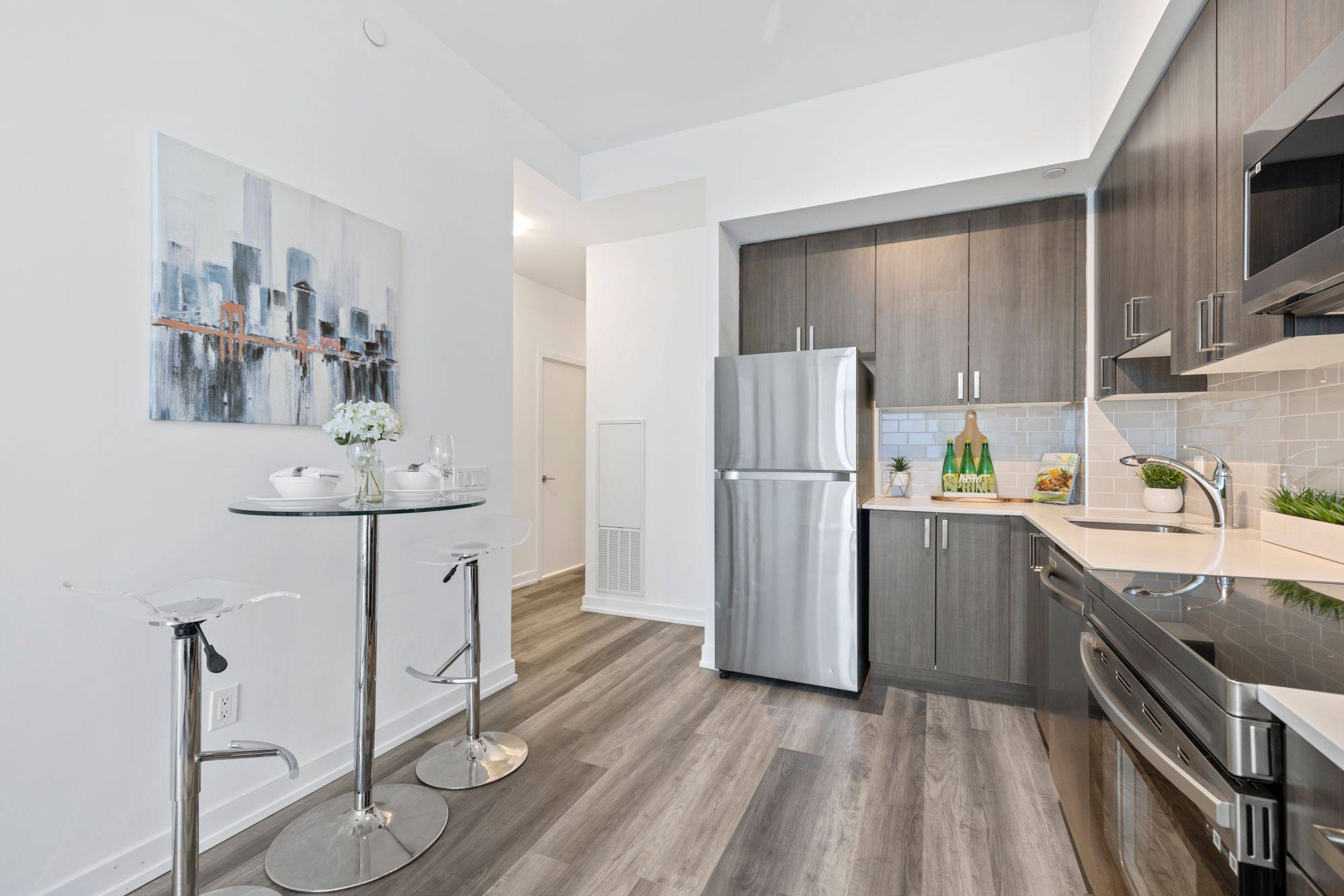 Pickering, ON L1W 0C2,1480 Bayly ST #1702