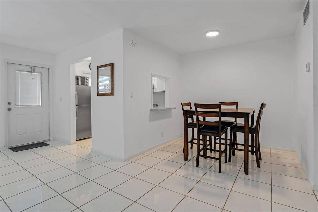 Lighthouse Point, FL 33064,2050 NE 39th St #307-E