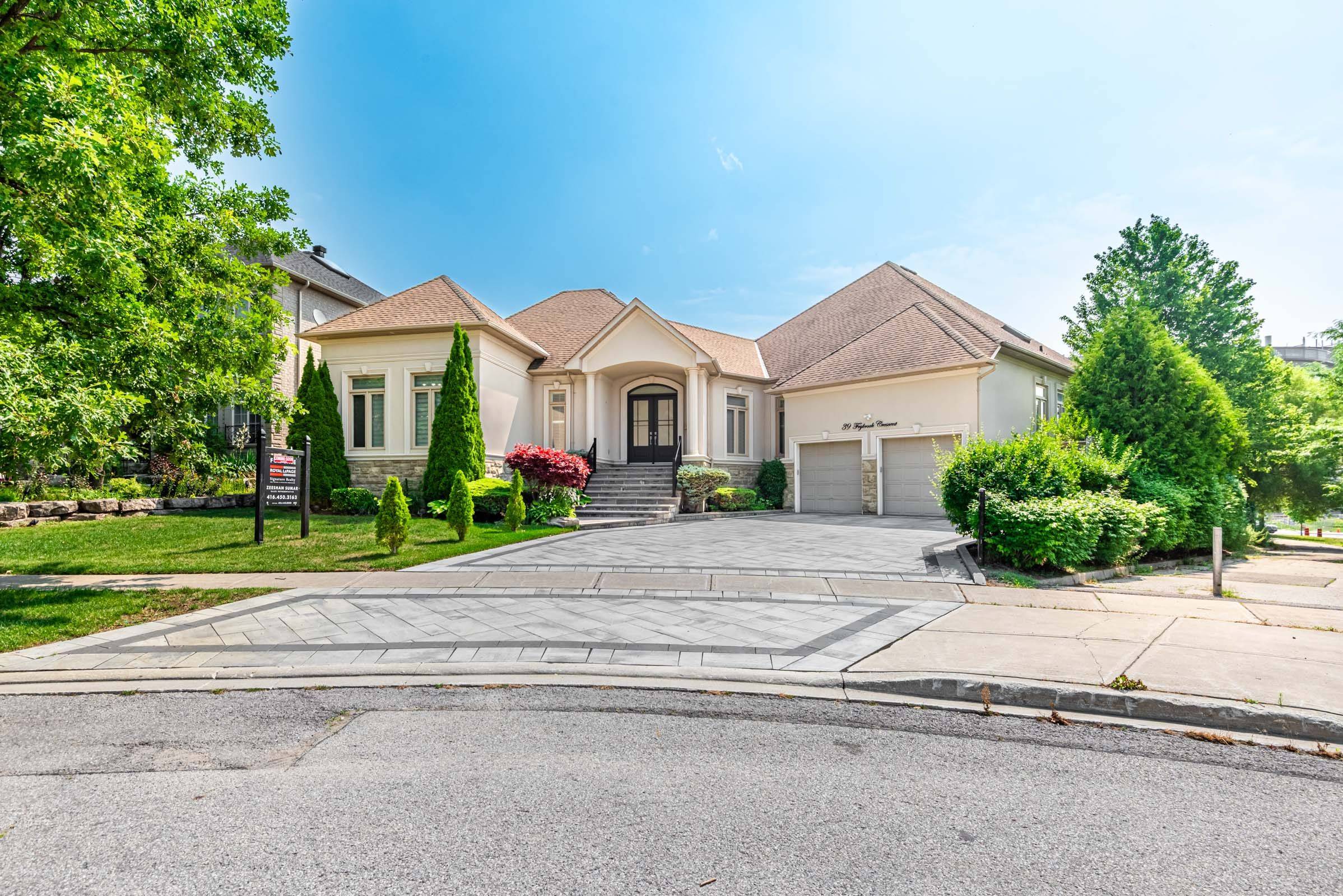 39 Frybrook CRES, Richmond Hill, ON L4B 4B9