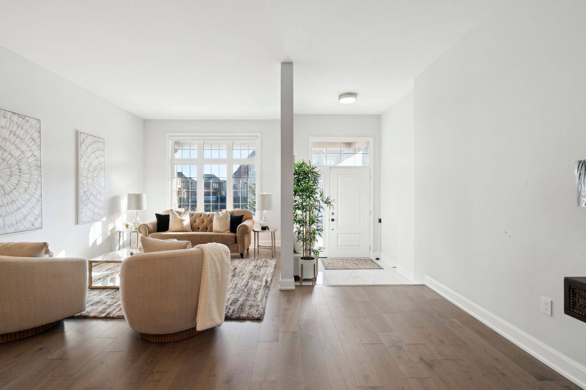 Oakville, ON L6H 3W8,1428 Ford Strathy CRES