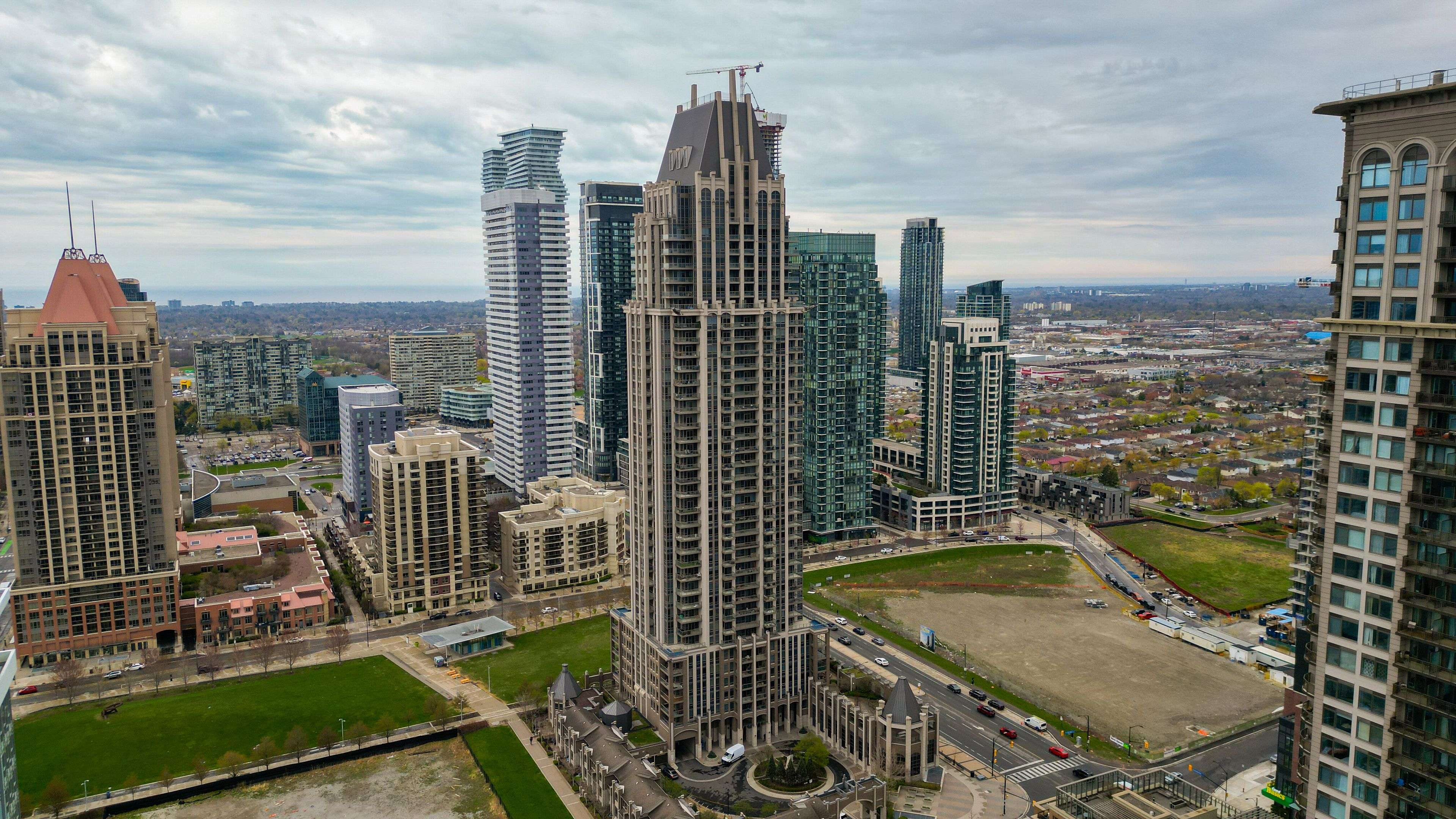Mississauga, ON L5B 0A1,388 Prince Of Wales DR #2505