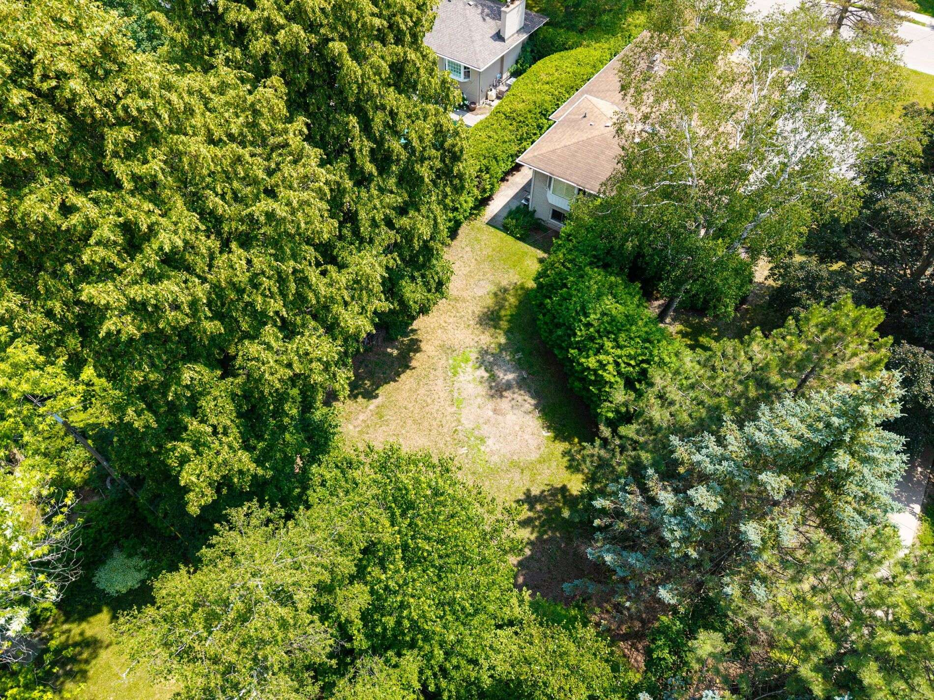 Mississauga, ON L5J 2W7,1441 Clarkson RD N