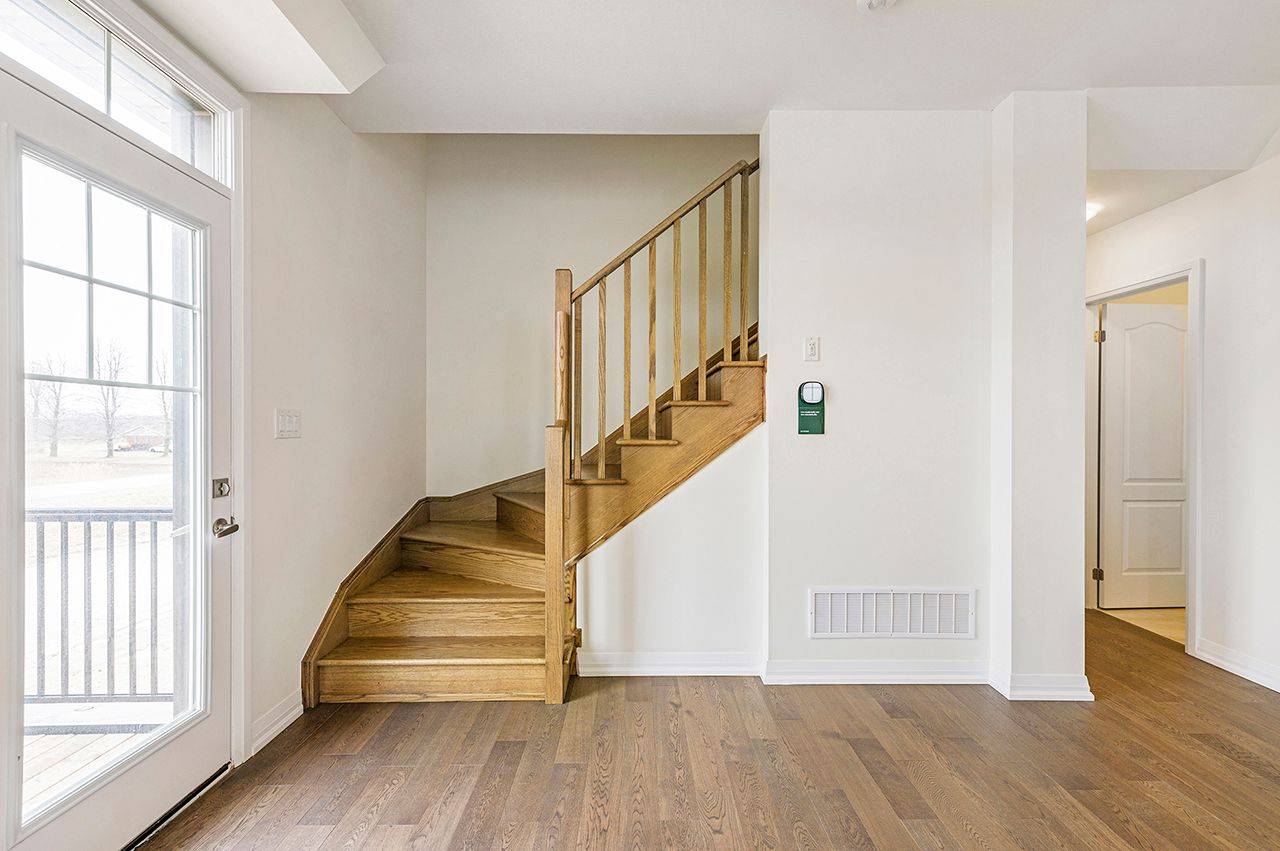 Haldimand, ON N3W 0J4,40 Norwich CRES