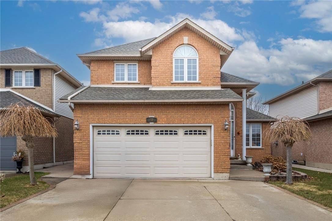 42 Hillgarden DR, Hamilton, ON L8J 3R3